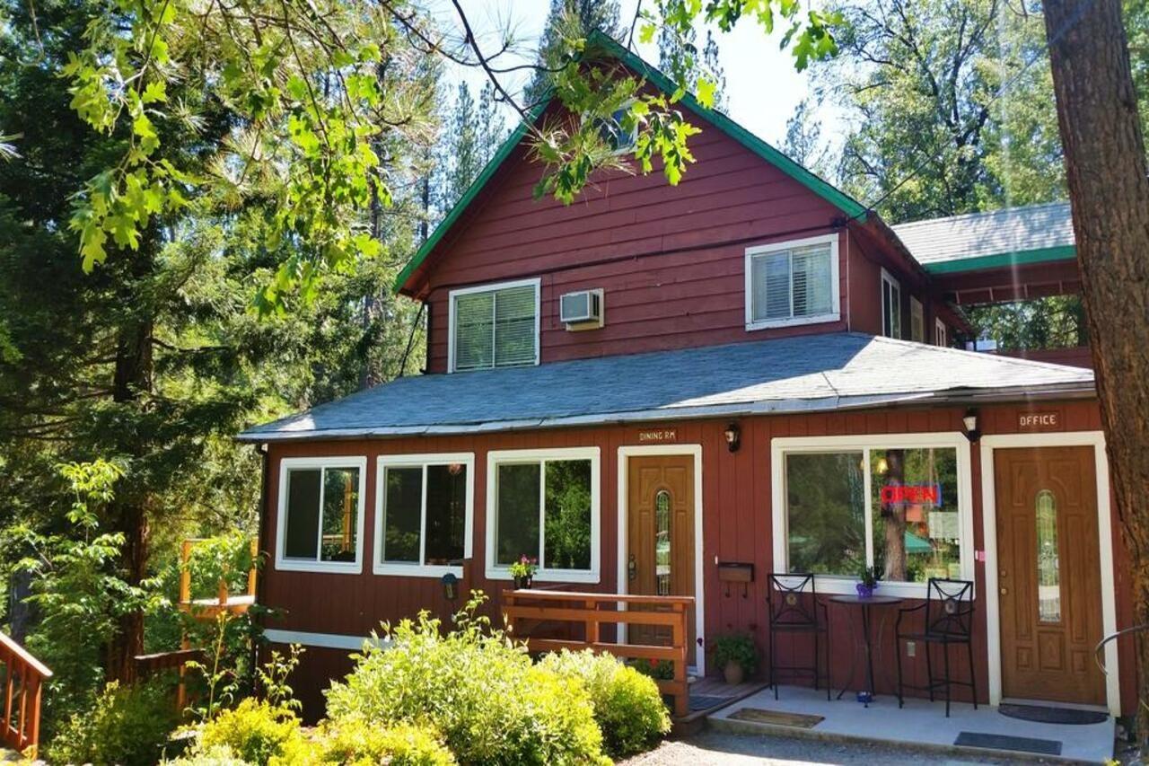 Yosemite Riverside Inn Groveland Eksteriør billede