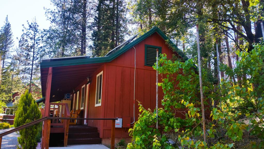 Yosemite Riverside Inn Groveland Eksteriør billede