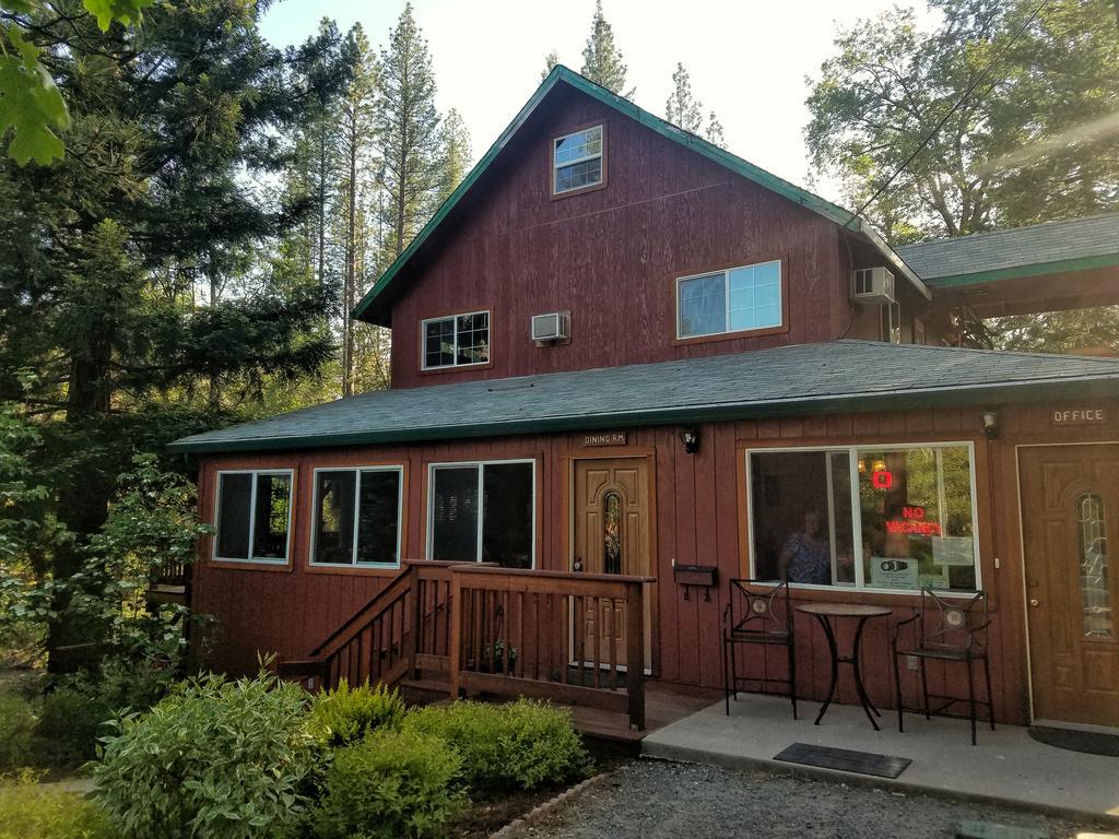 Yosemite Riverside Inn Groveland Eksteriør billede
