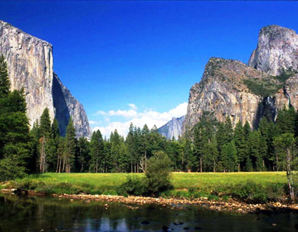 Yosemite Riverside Inn Groveland Eksteriør billede